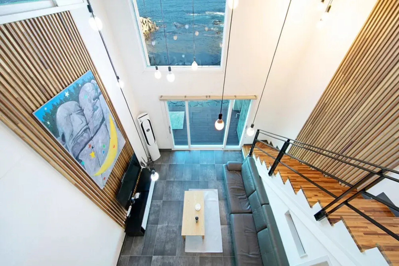 Pohang Couple Stone Pension