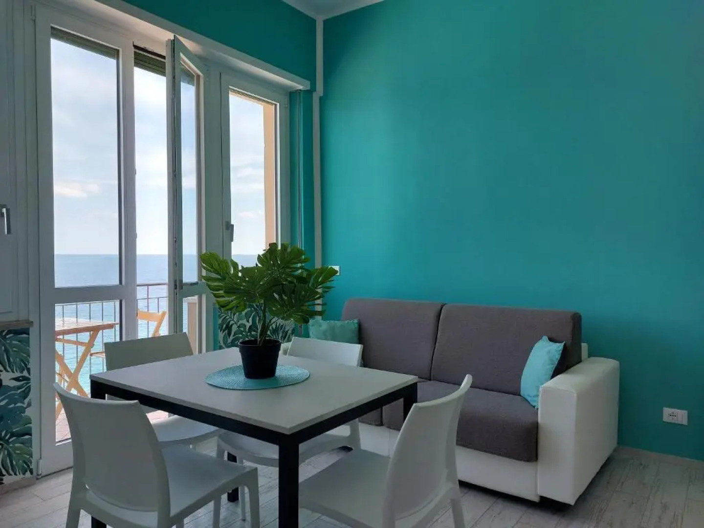 Una finestra sul mare Home 1