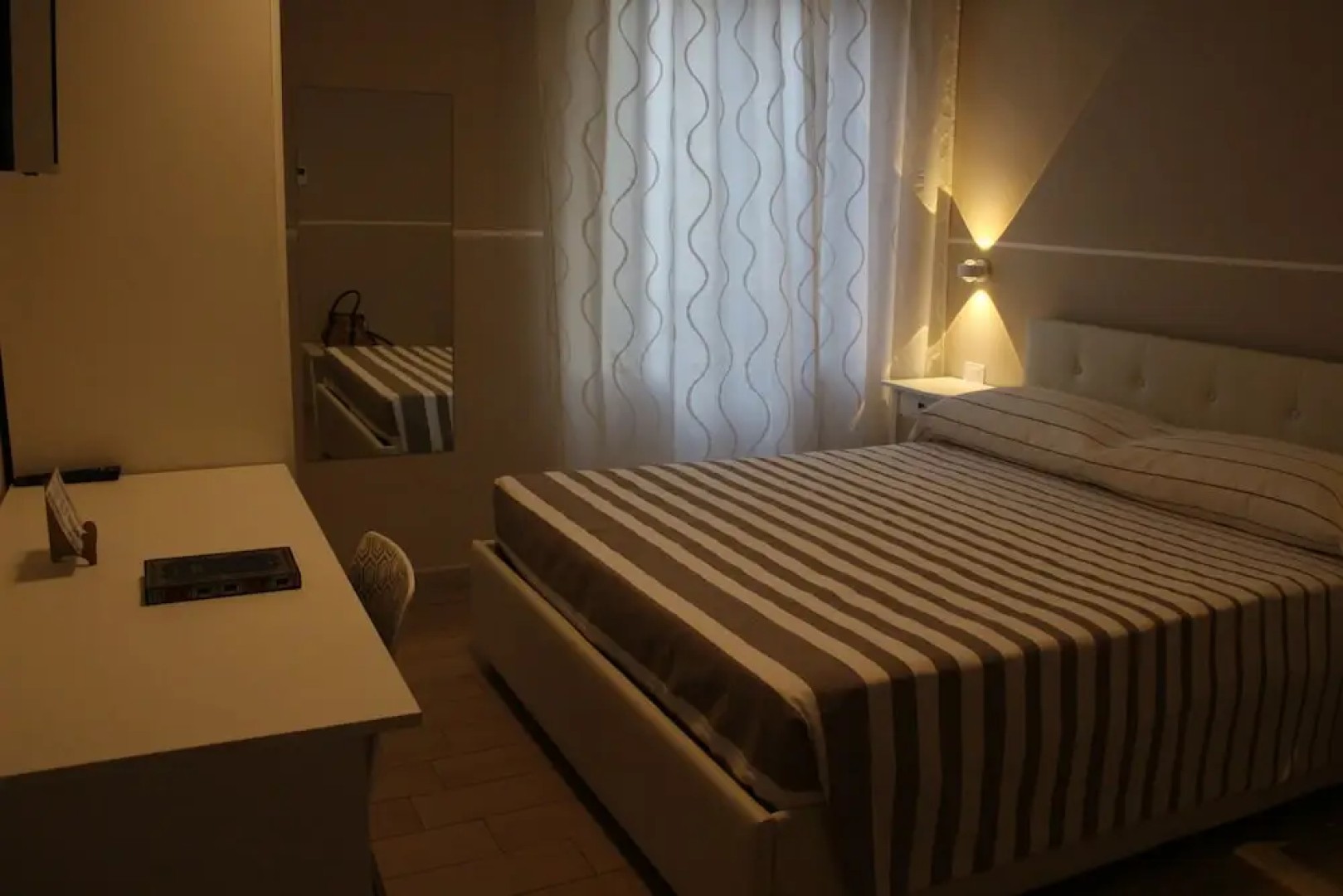 Room-narciso - Stanza Matrimoniale - B&b