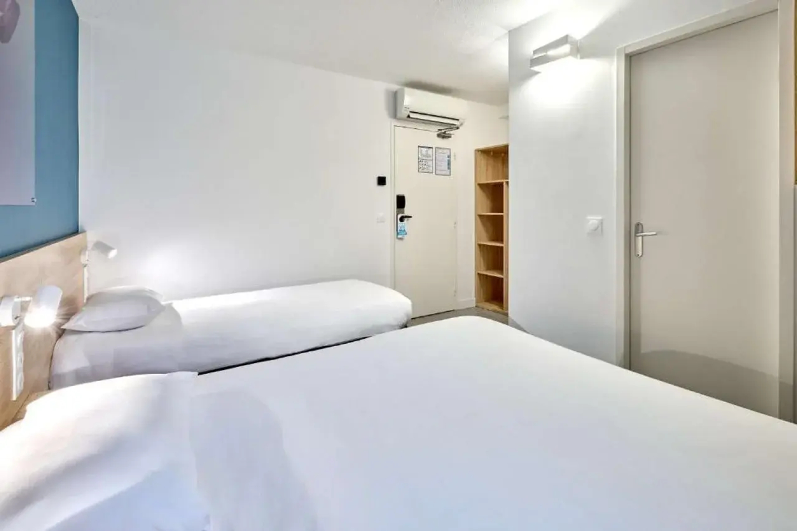Hotel Kyriad Direct Moulins Sud