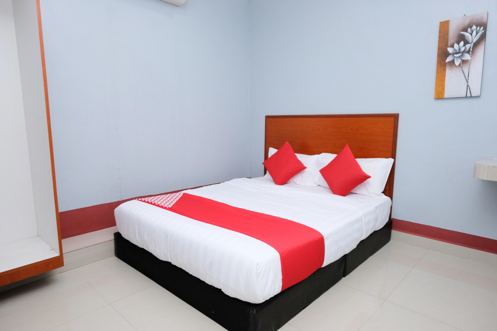 OYO 720 Corridor Hotel 2