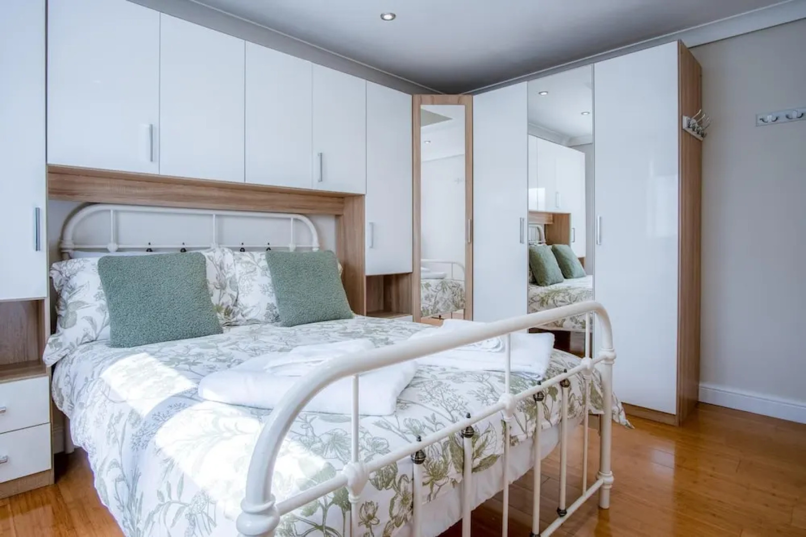 Ridgeway Hideaway - 1 Bedroom Holiday Home - Manorbier