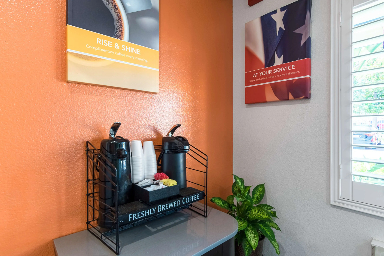 Motel 6 Riverside, CA - UCR East