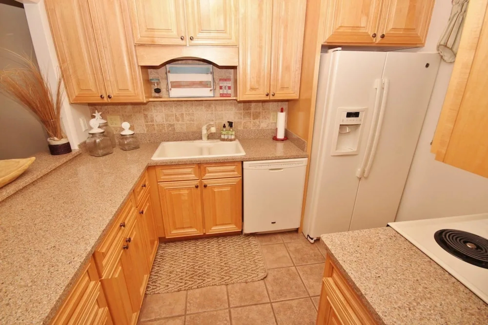 Sea Coast Gardens III 412