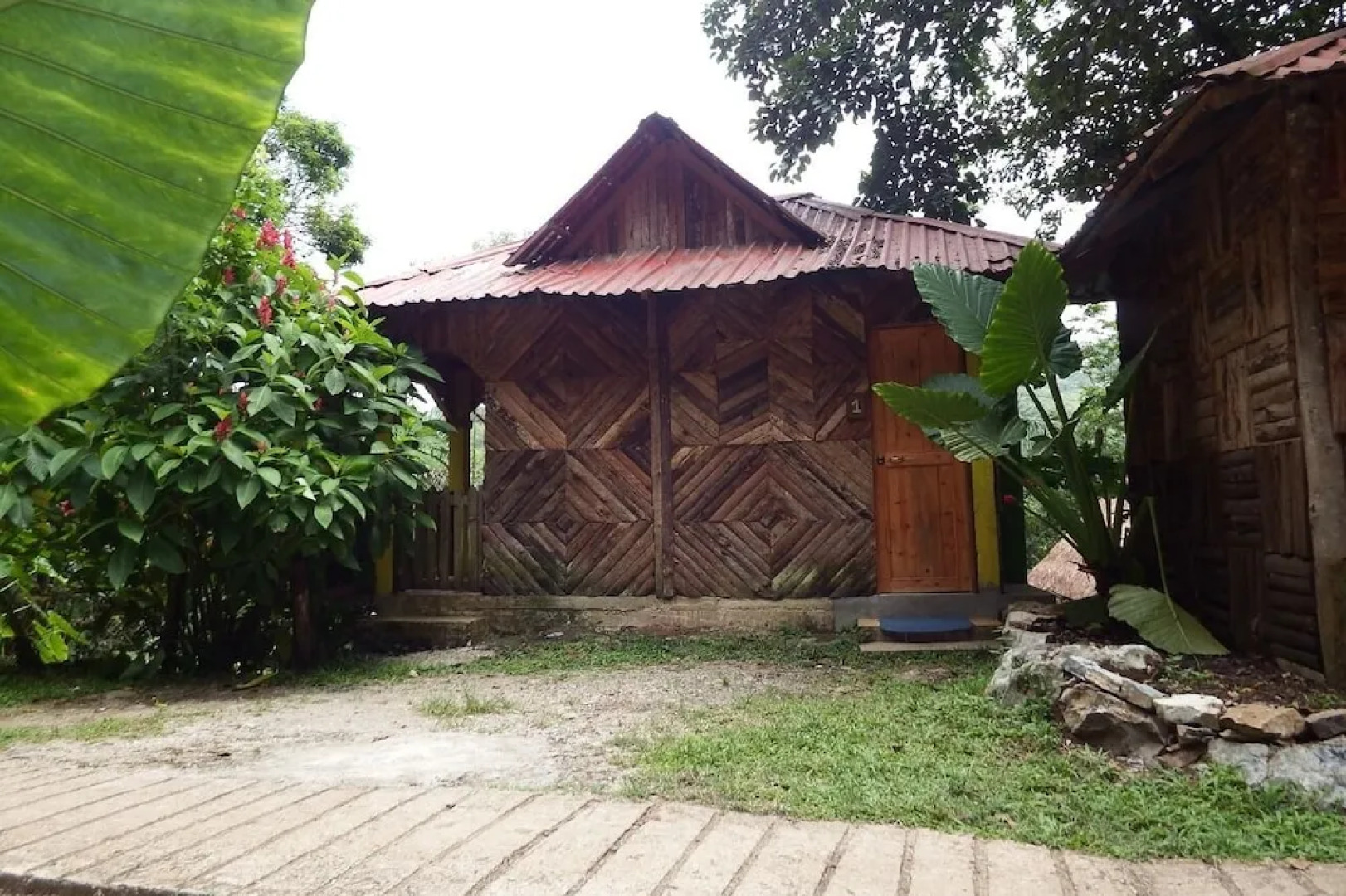 Cabañas y Casas del Árbol La Huerta