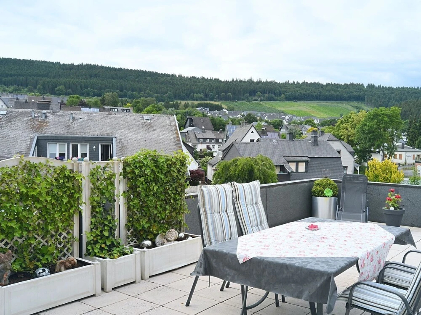 Attractive Holiday Home in the Sauerland Region - Wood Stove and a Terrace