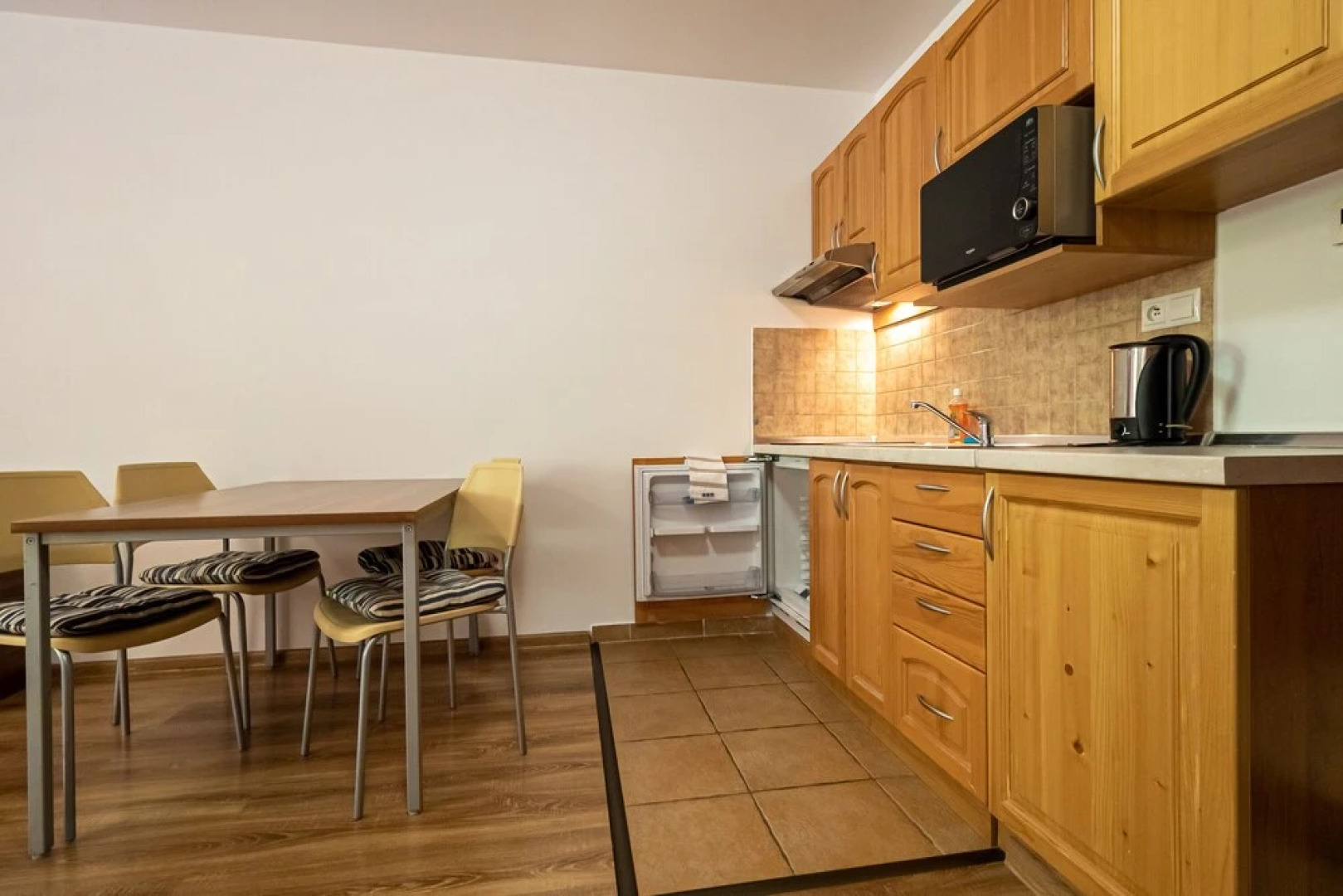 Fatrapark 2 Apartments & Restaurant