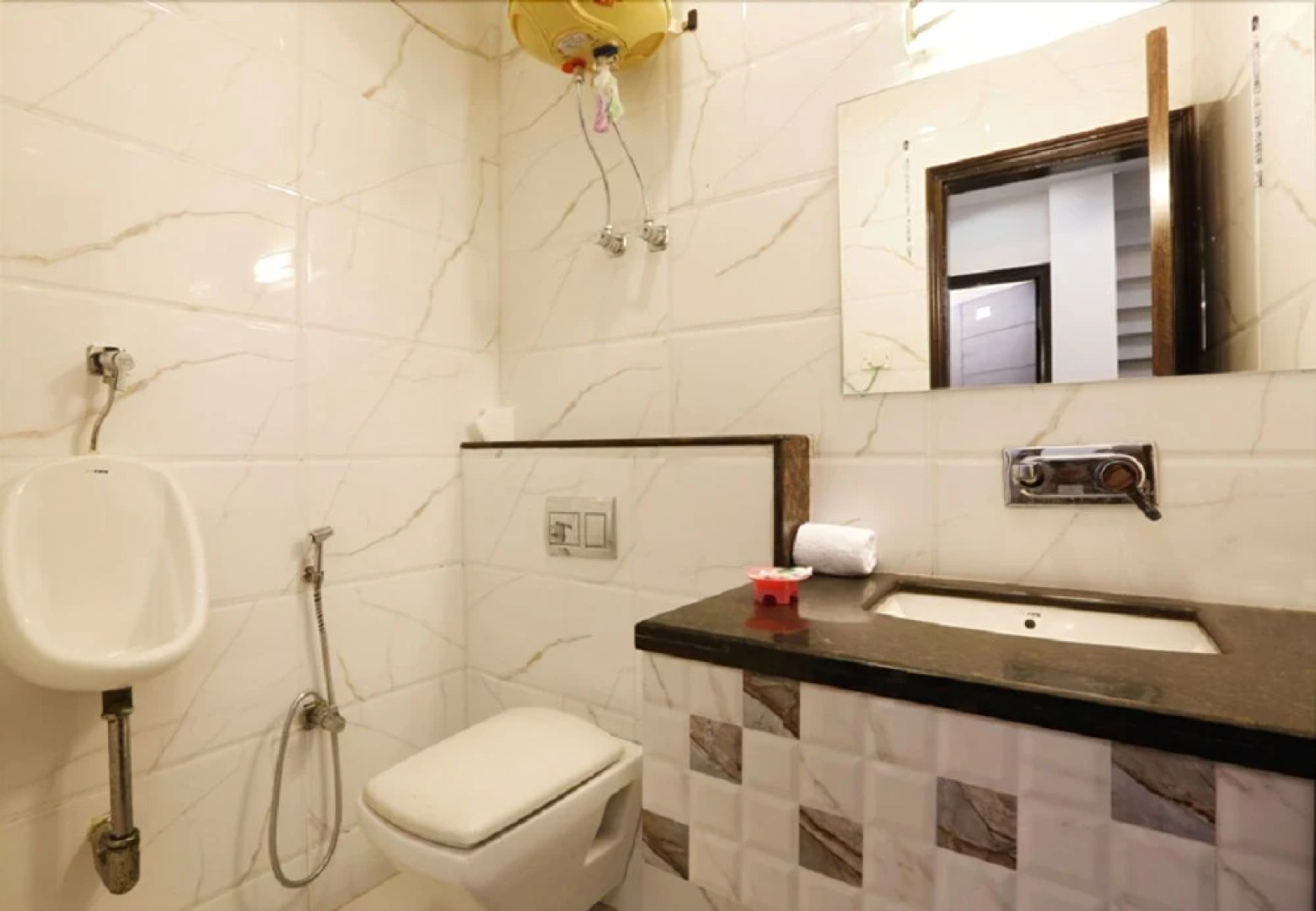 Hotel Anand Lok Inn Mahipalpur, IGI Delhi Airport