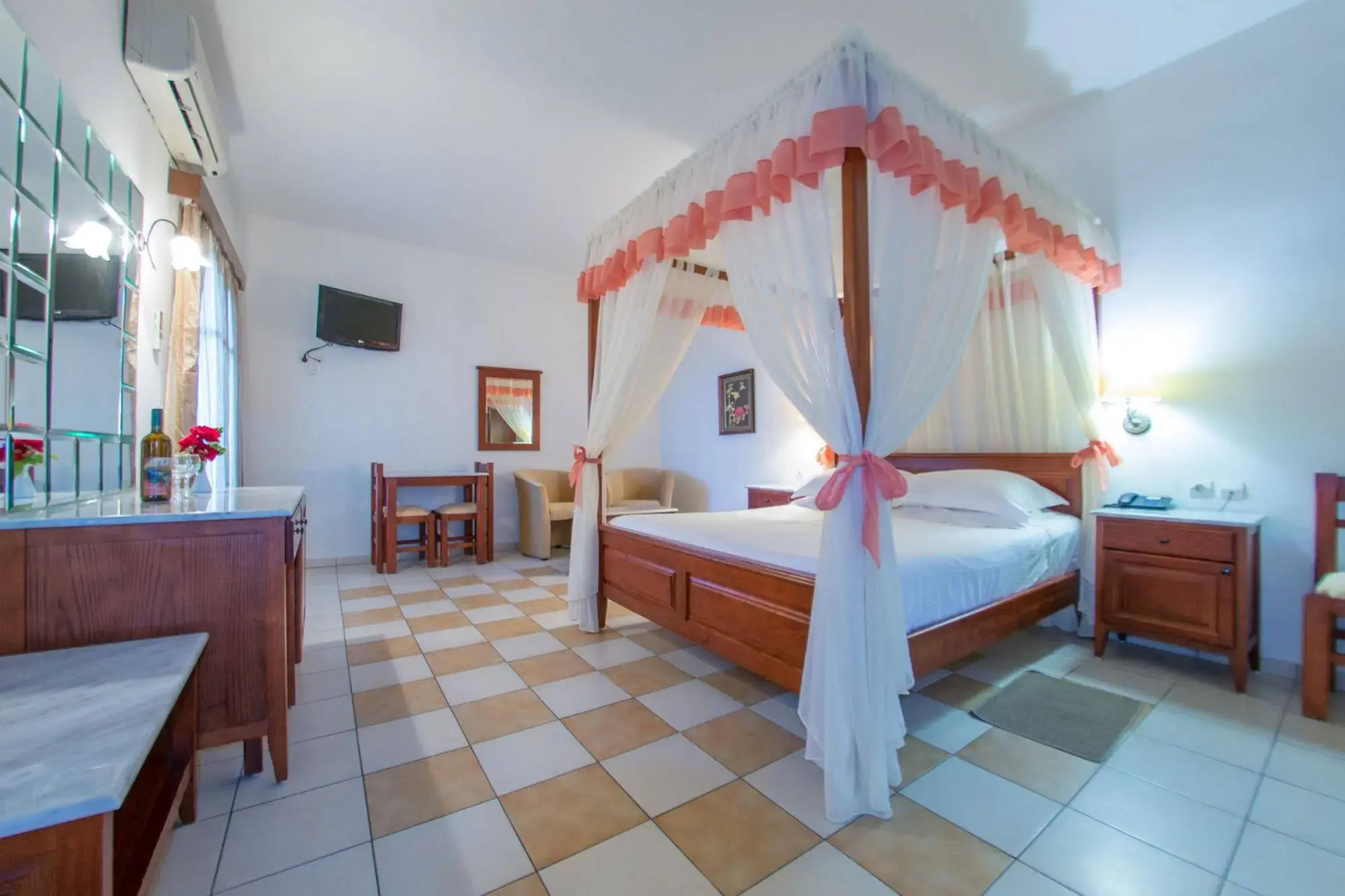 Sea View Village - Studios & Apartments