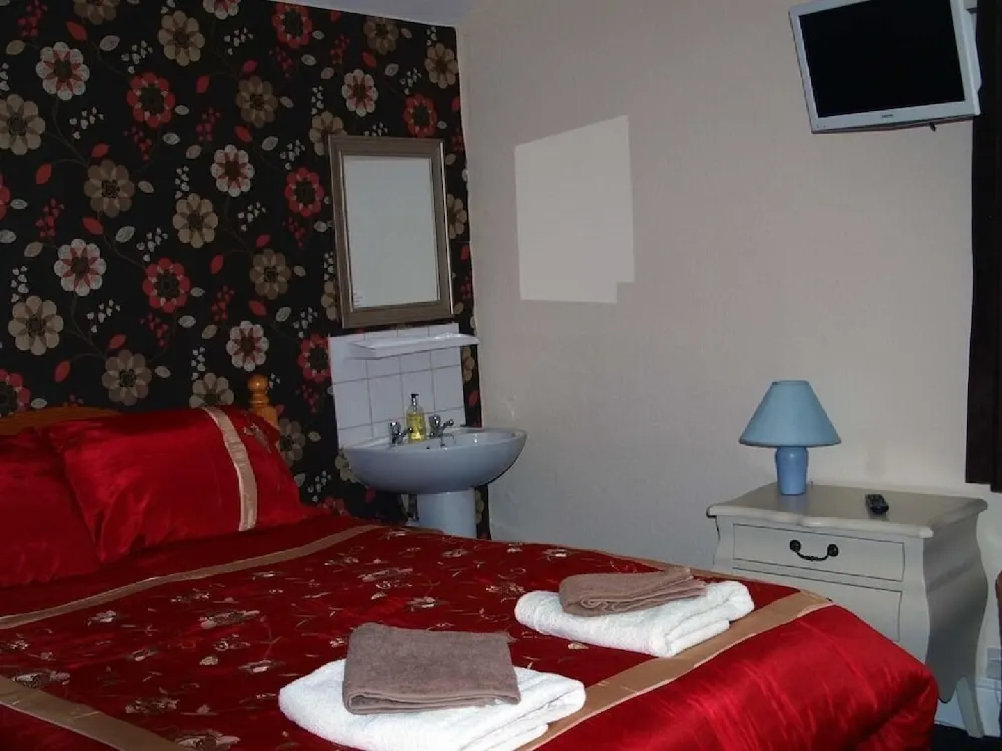 Sea Dogs Guest House