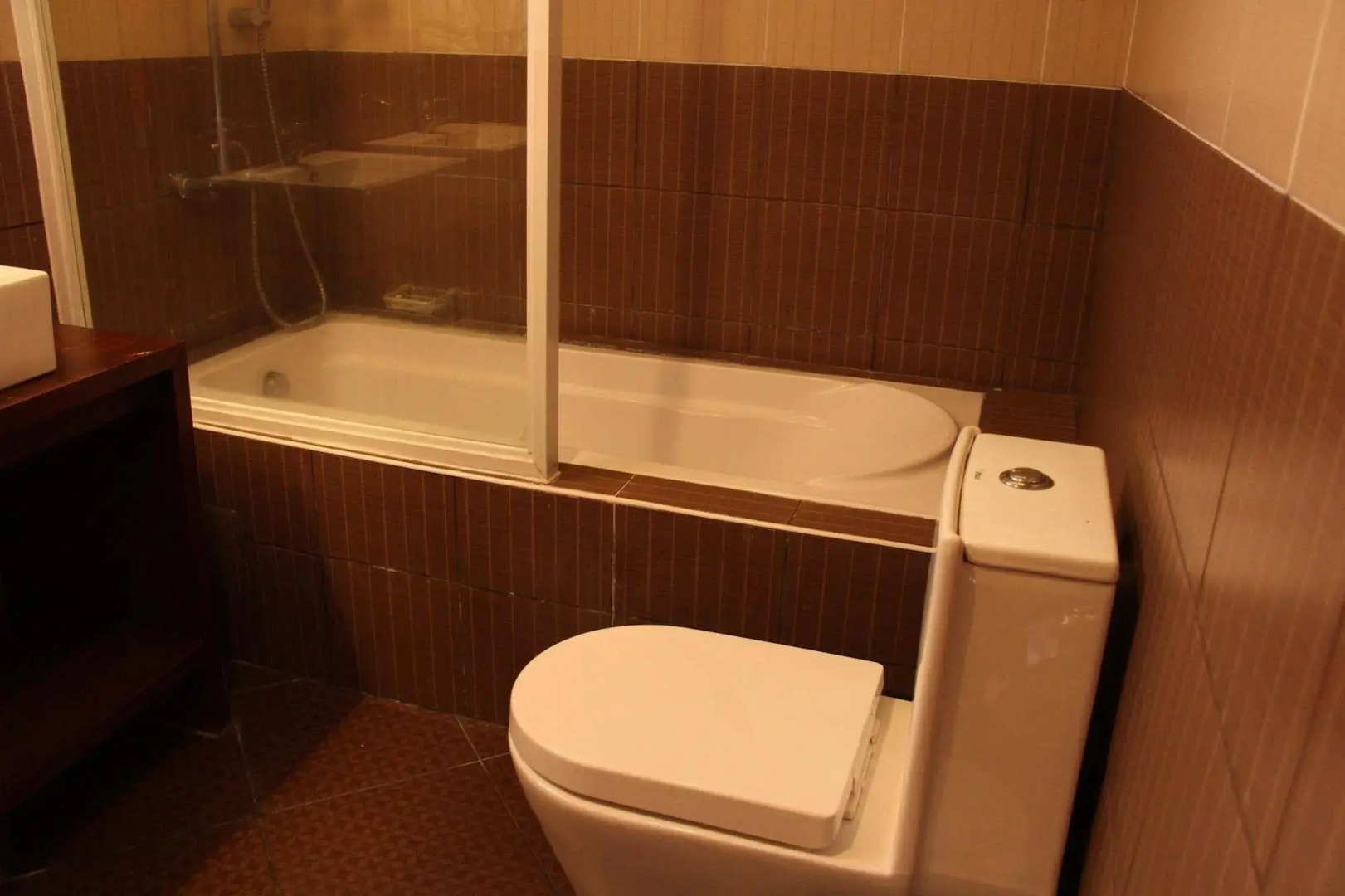 Twin Pines Suites