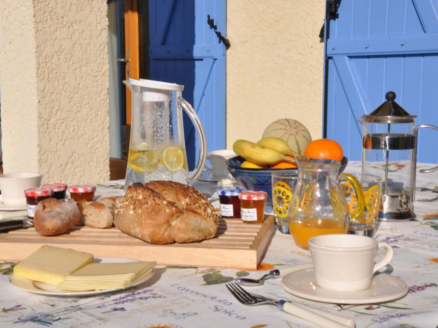 Luxury villa with pool and unique location in Malviès