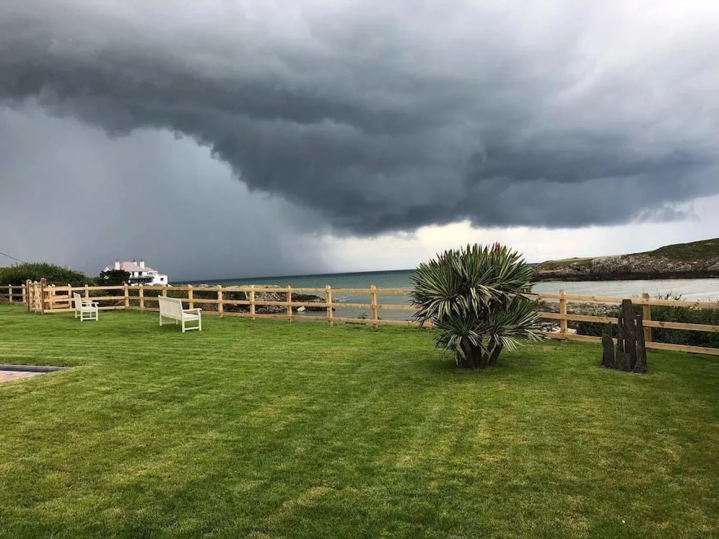 Treddolphin Guest House