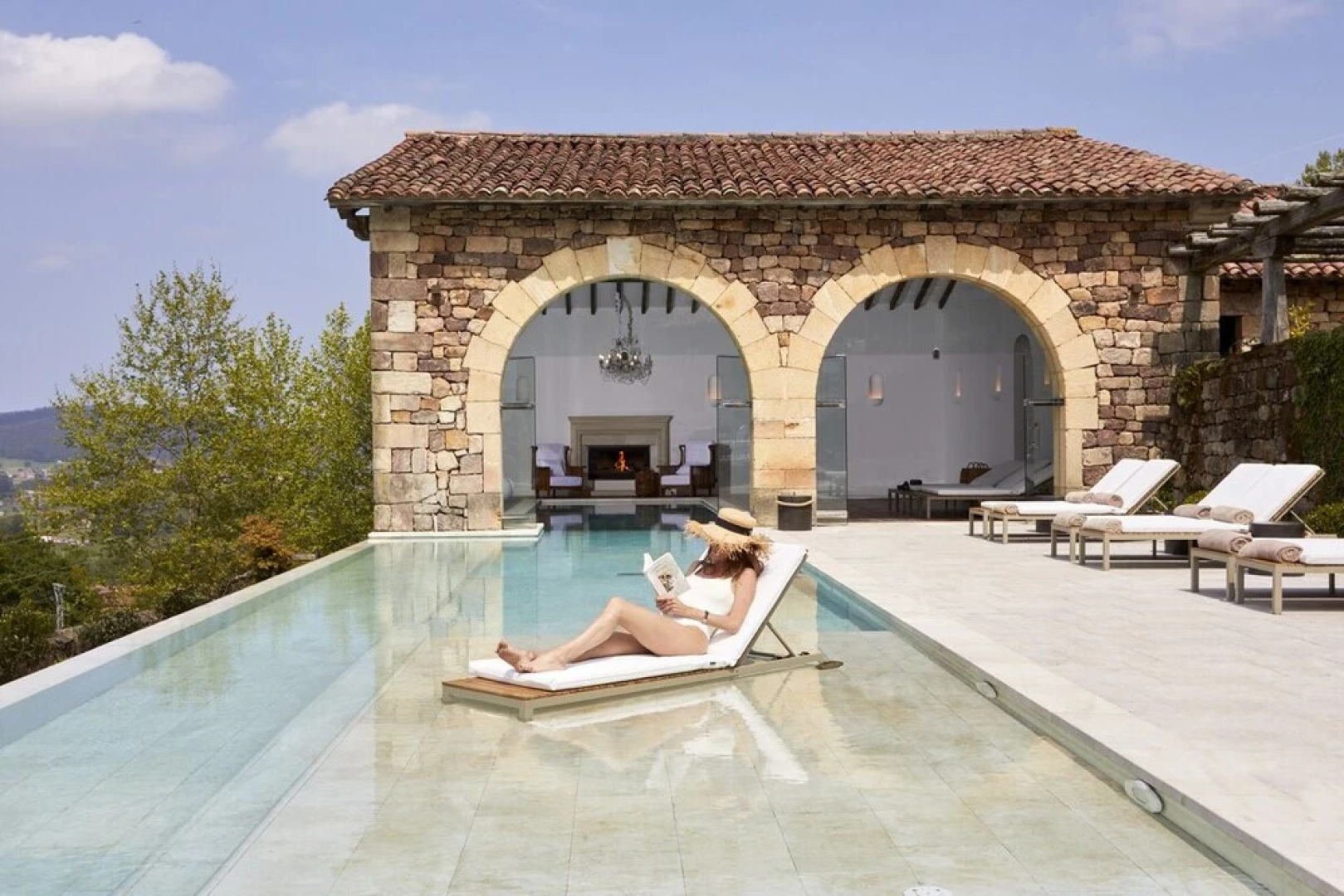 Helguera Palacio Boutique & Antique