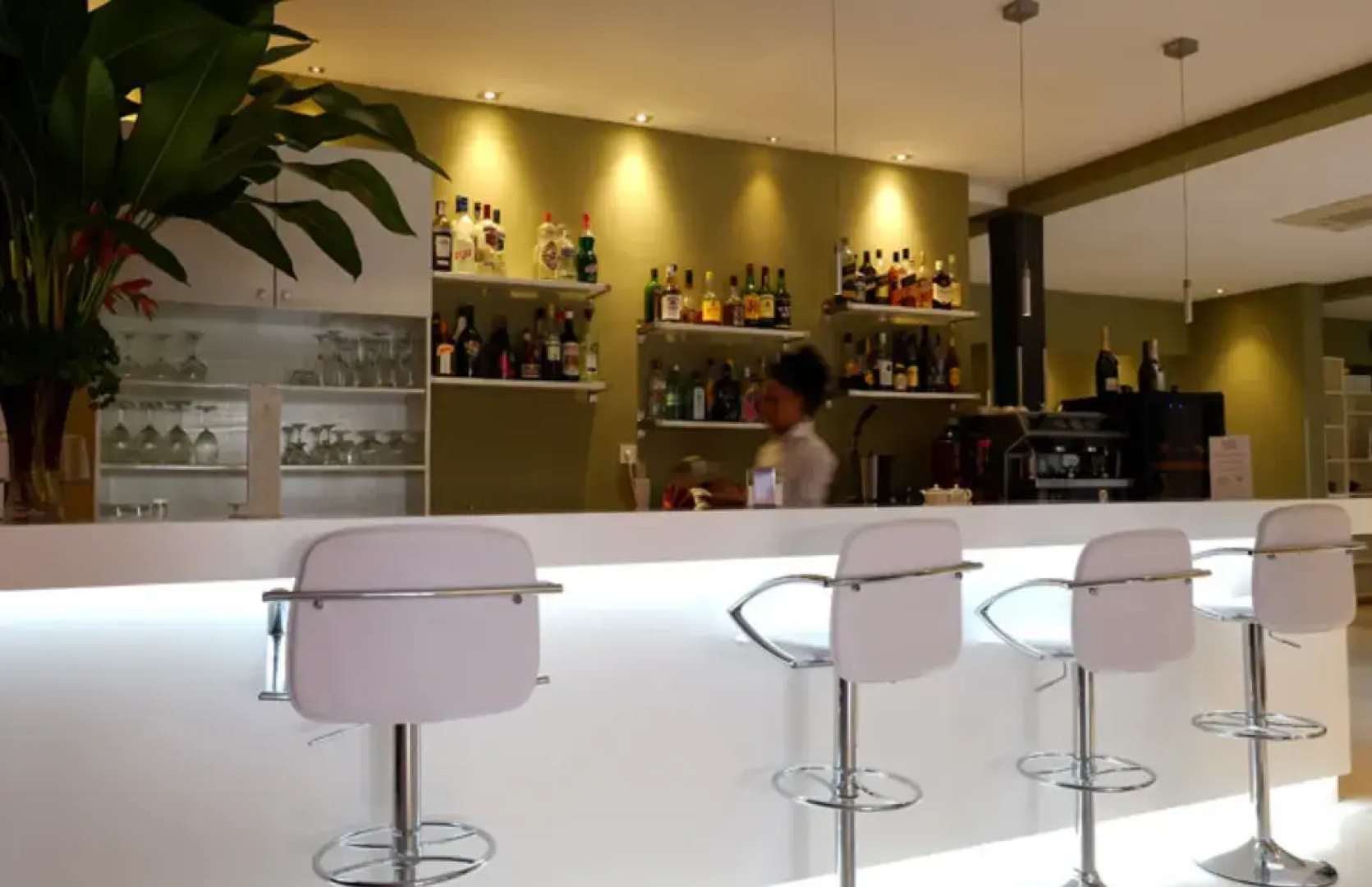 Magno Suites
