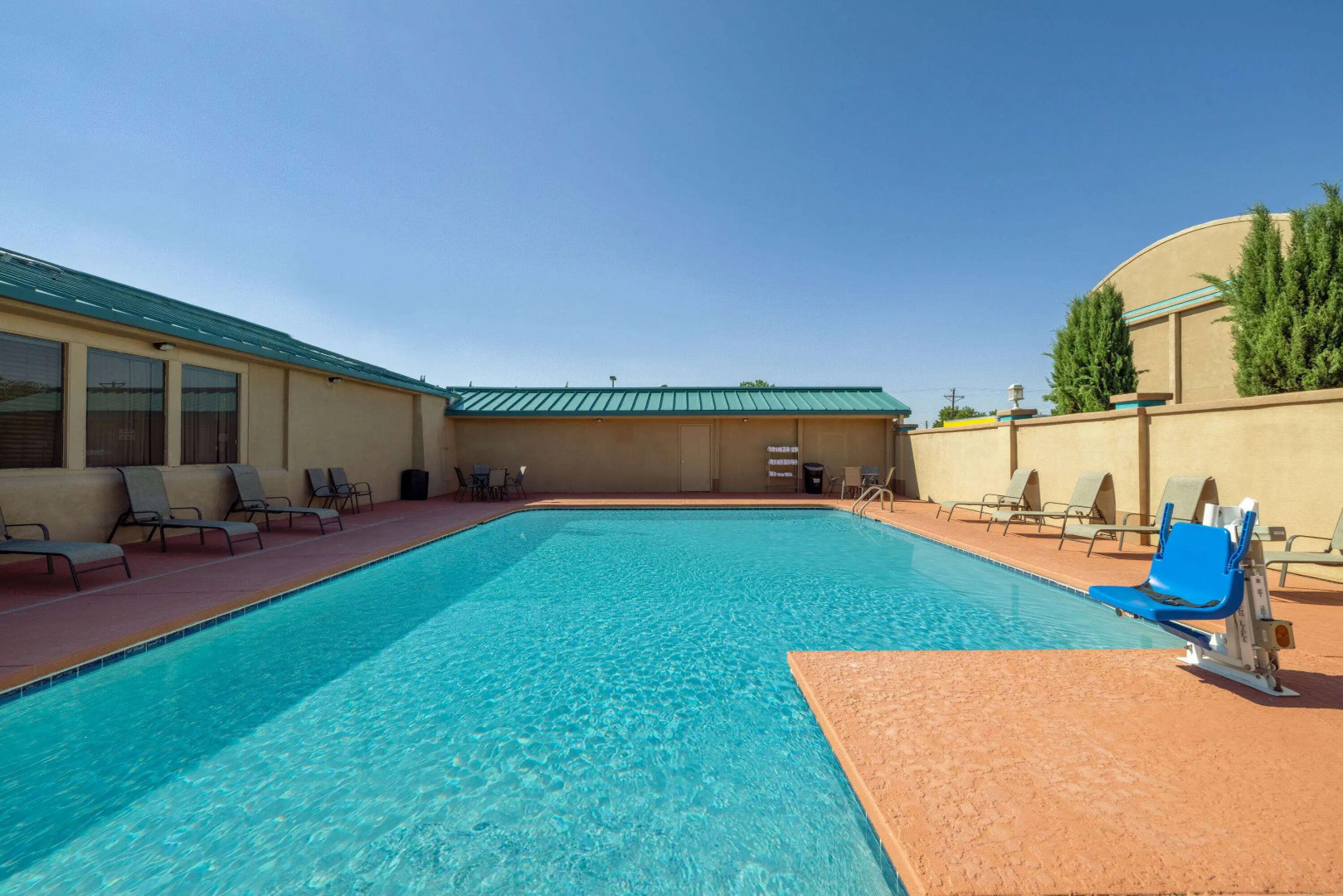 Days Inn by Wyndham Roswell