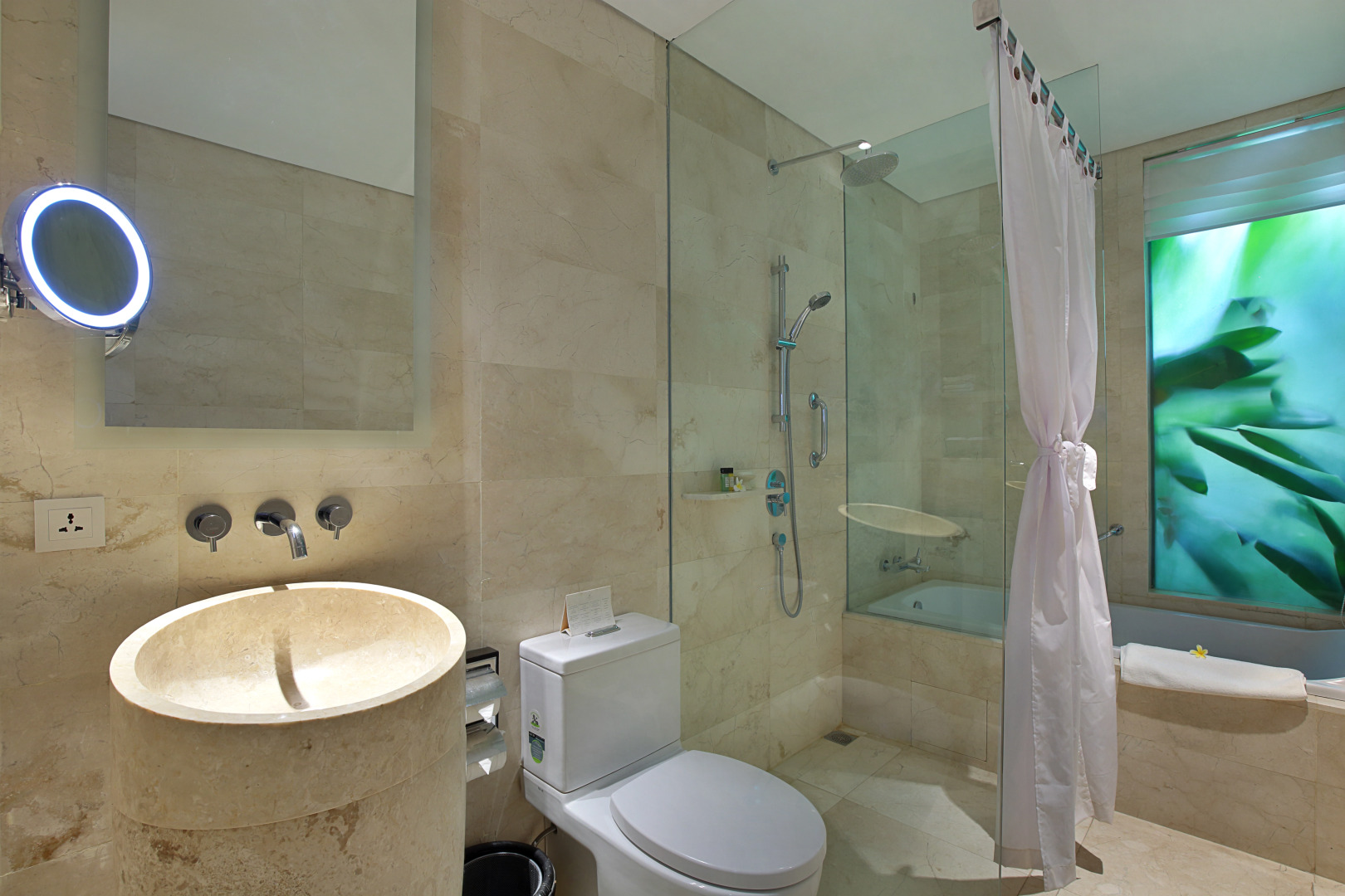 Отель Candi Beach Resort and Spa