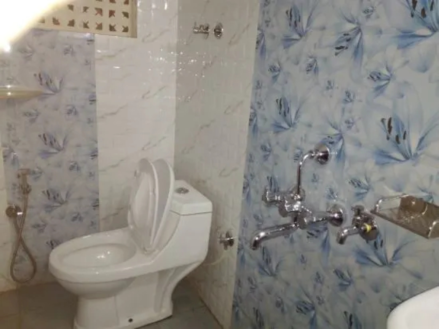 Navarathna Residency