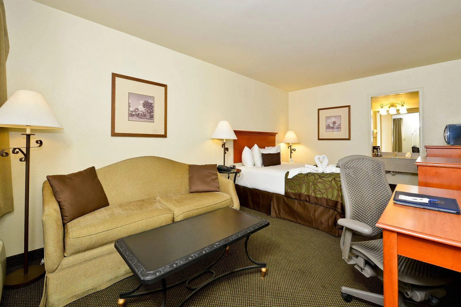 Historic Coronado Motor Hotel by OYO