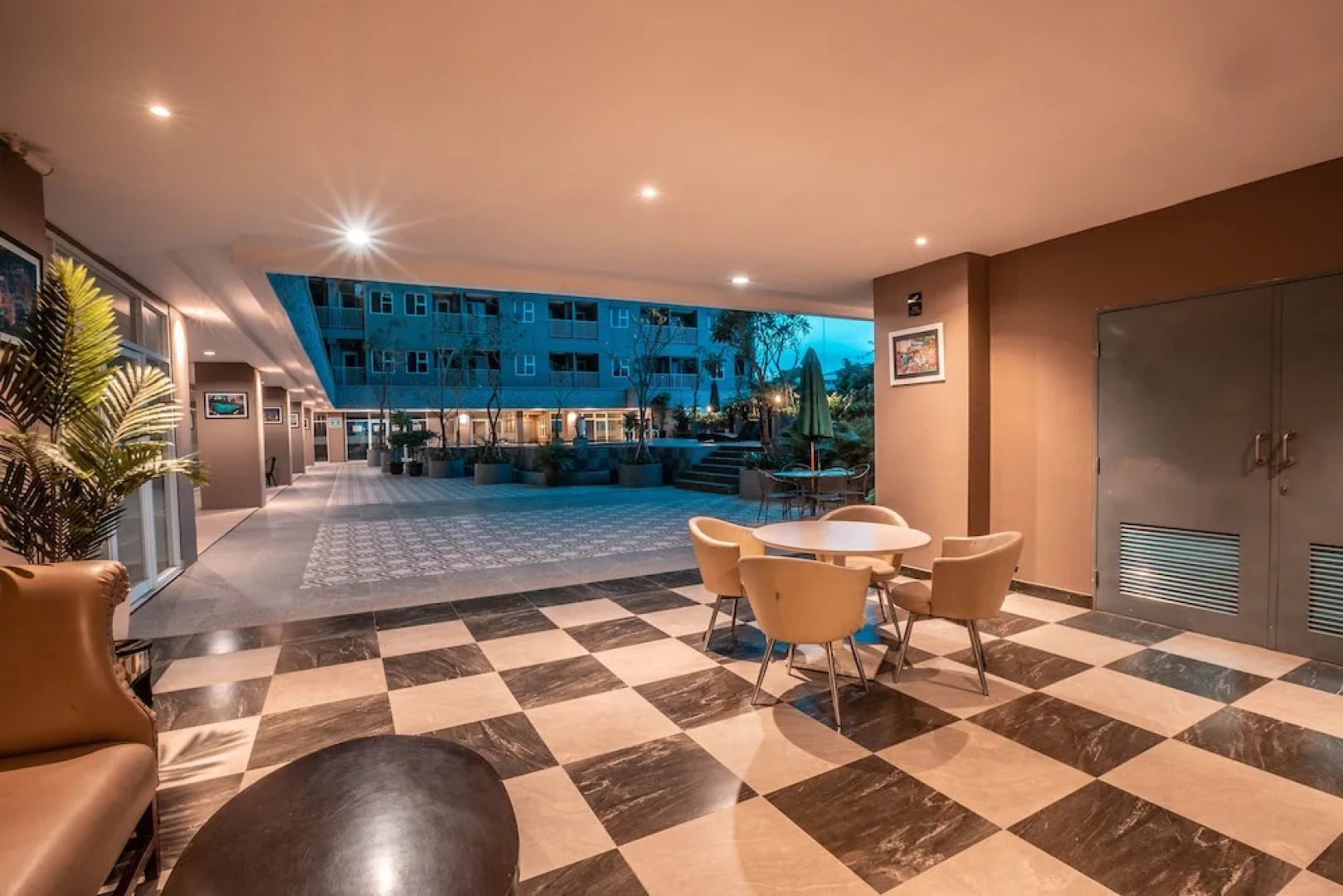 Oyo Flagship 728 Baileys Apartment