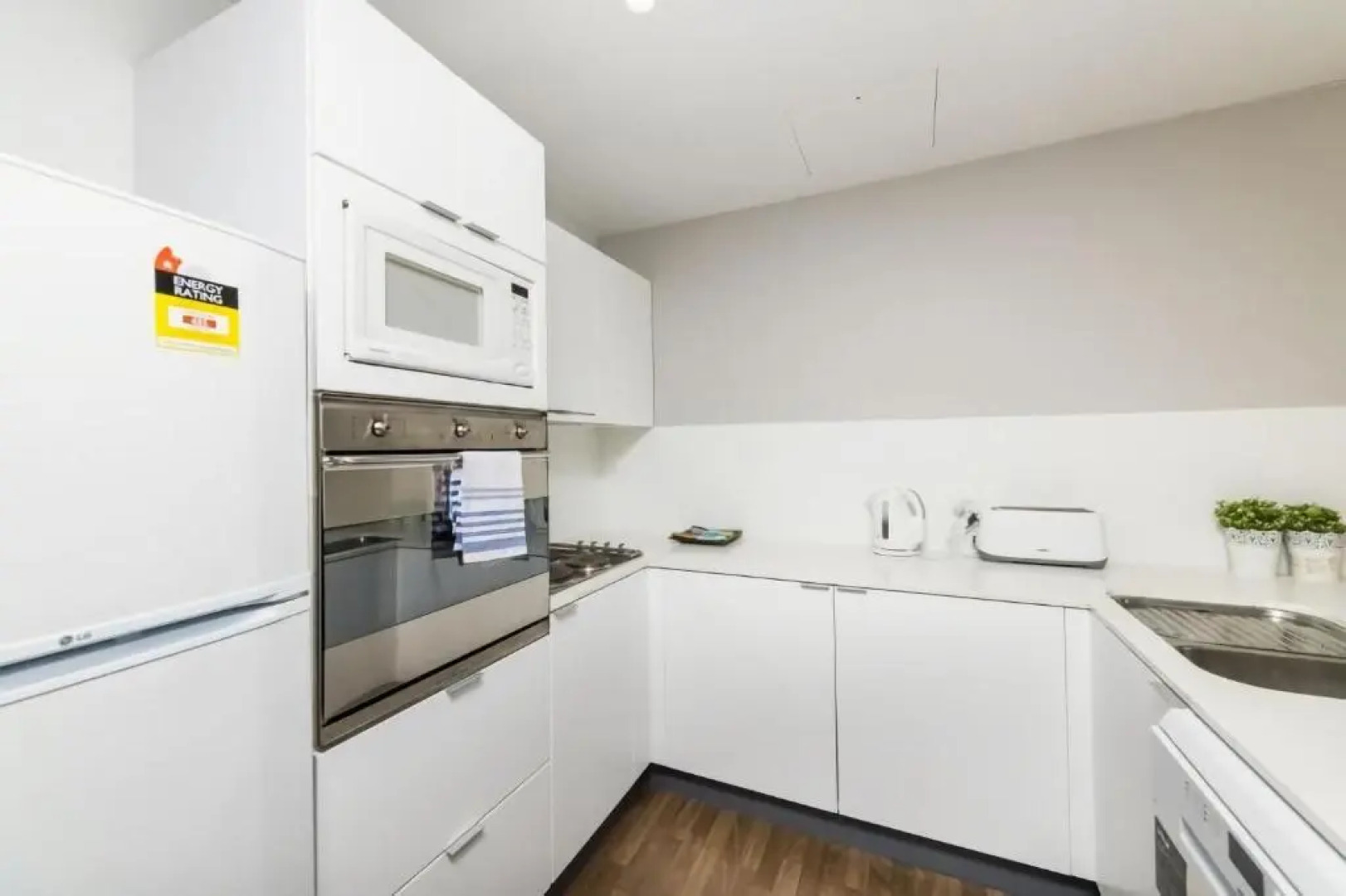 Accommodate Canberra - Griffin Kingston Central Apartments