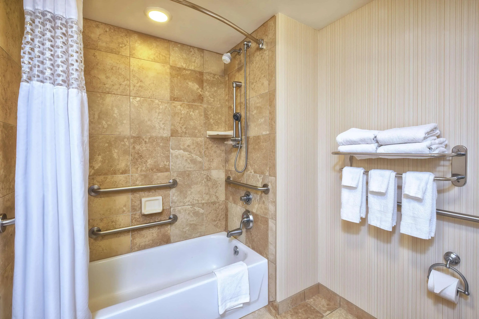 Hampton Inn & Suites Madison-West