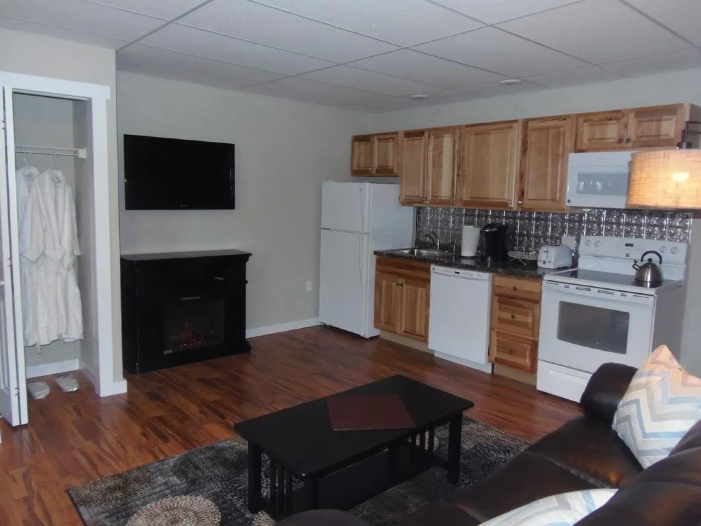 Strictly Moose Luxury Vacation Suites