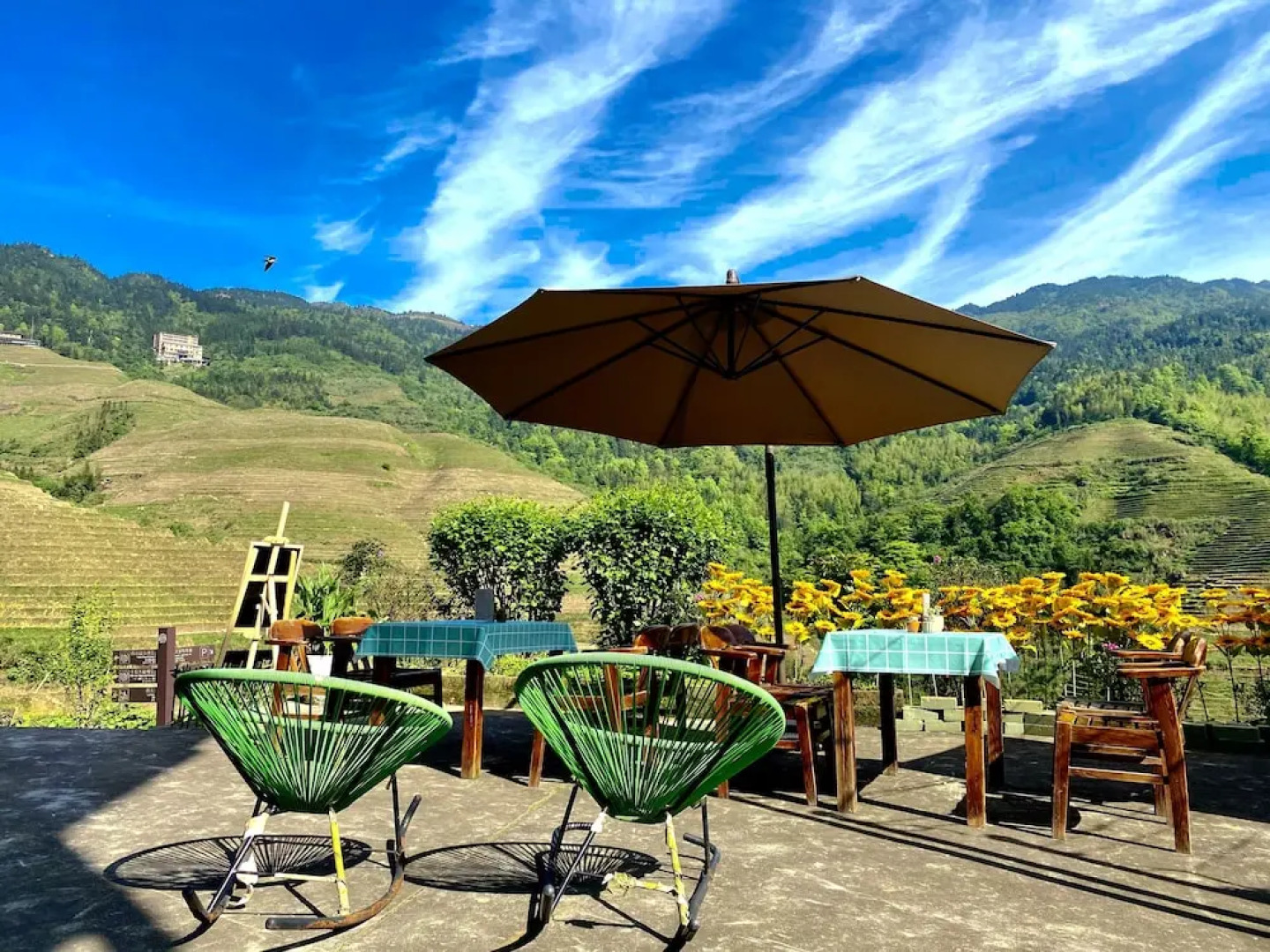 Dragon's Den Hostel in Longji Rice Terraces