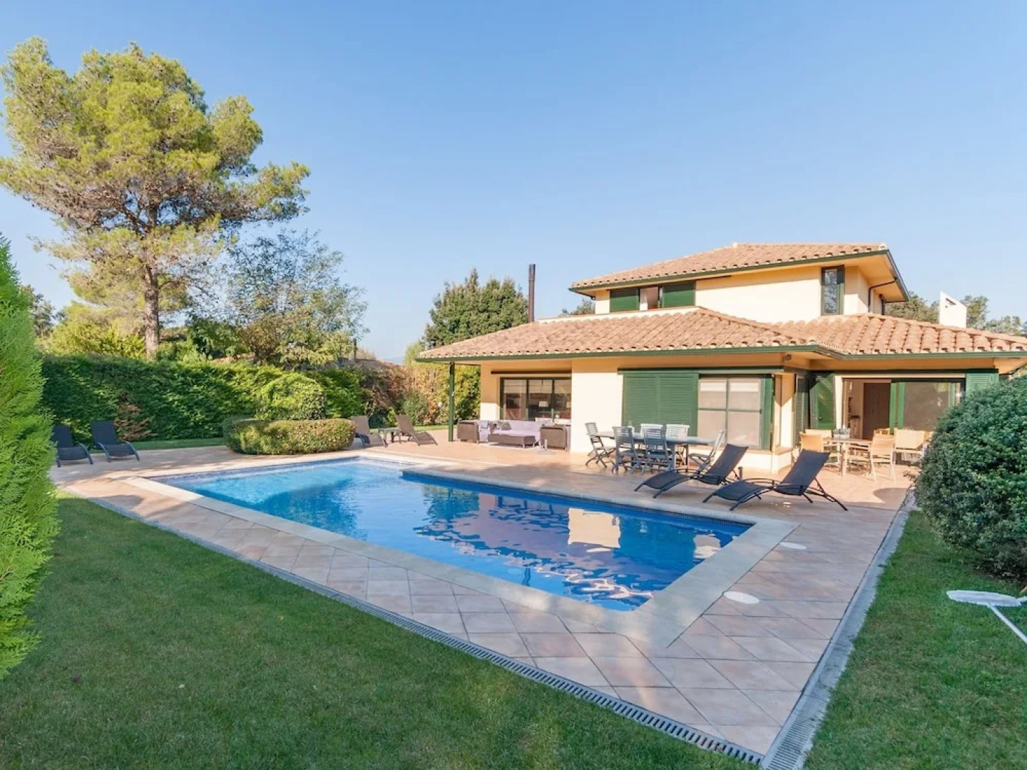 Modern Villa in Navata Catalonia With Swimming Pool