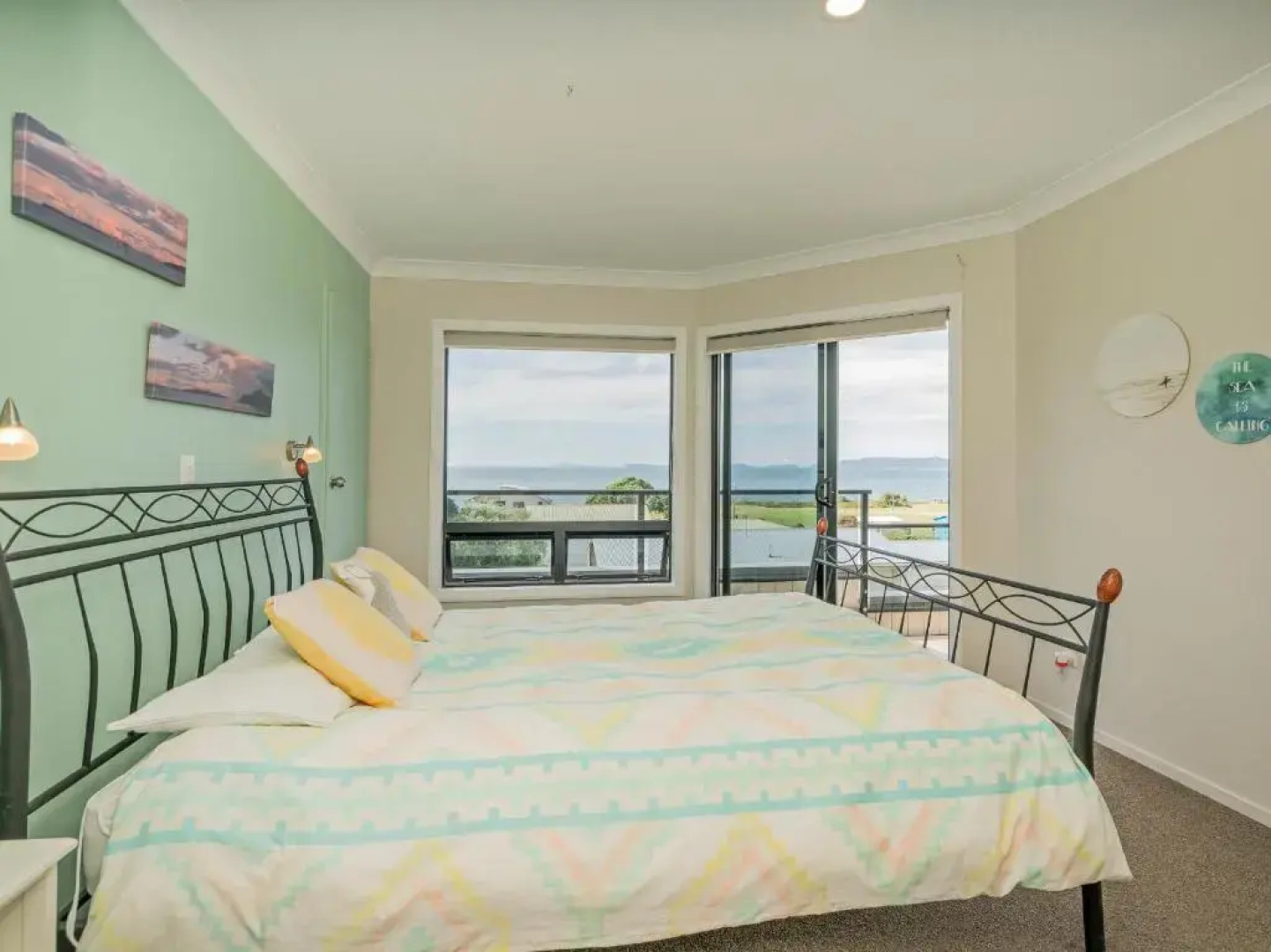 The Glass House - Kuaotunu Holiday Home