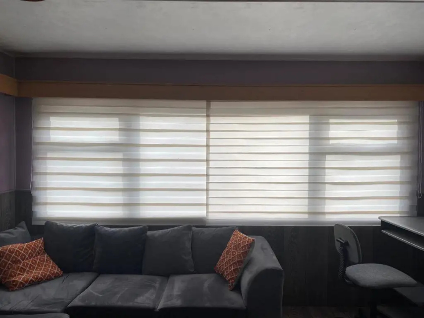 3-bed cosy home with fireplace, sleeps 4, 50 deposit required, self-catering