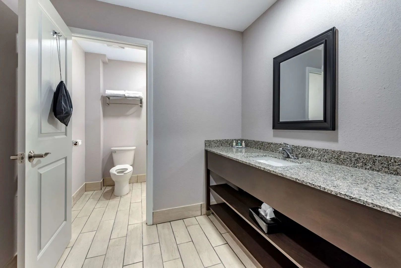 Quality Inn & Suites Evansville Downtown