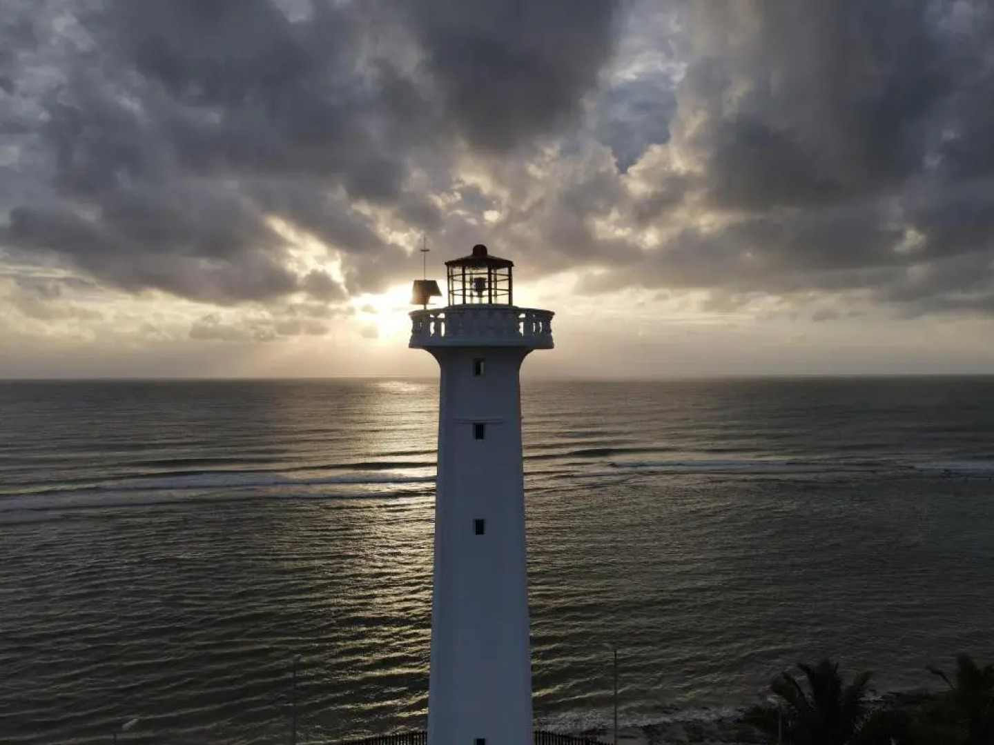 Villa Jaguar Beachfront Luxery 2b2bth SUPER LUX Pool jacuzzi