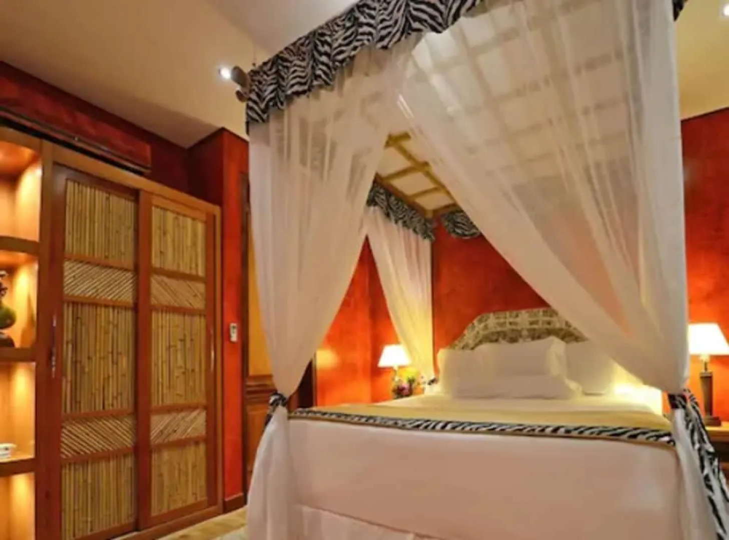 Dpny Beach Hotel & Spa