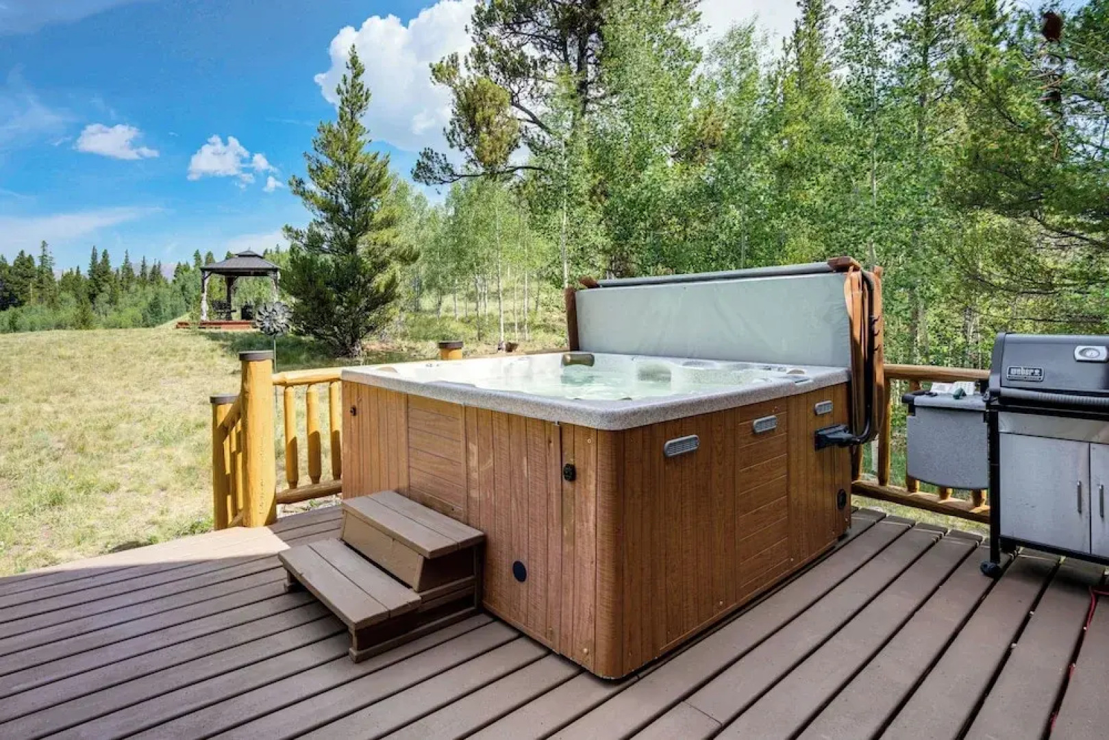 24str-00023 Fairplay Cabin w/ Hot Tub on 4 Acres!