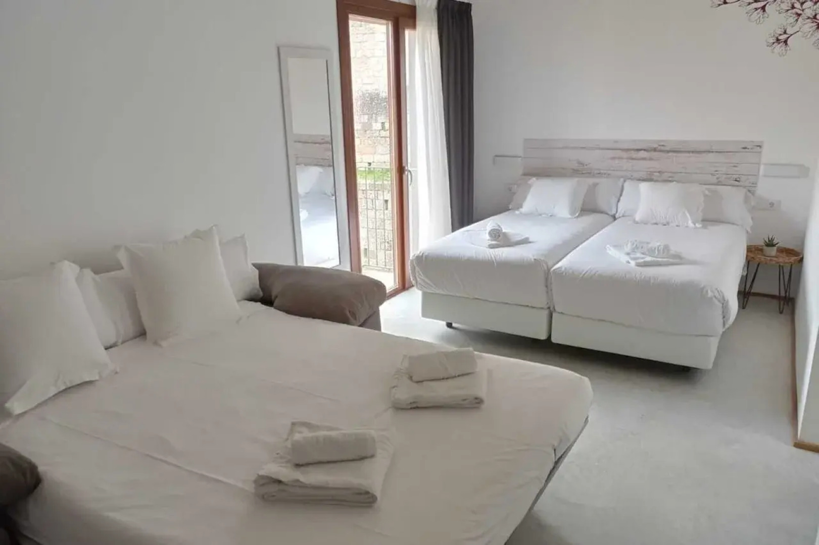 Iraipe Estella Rooms