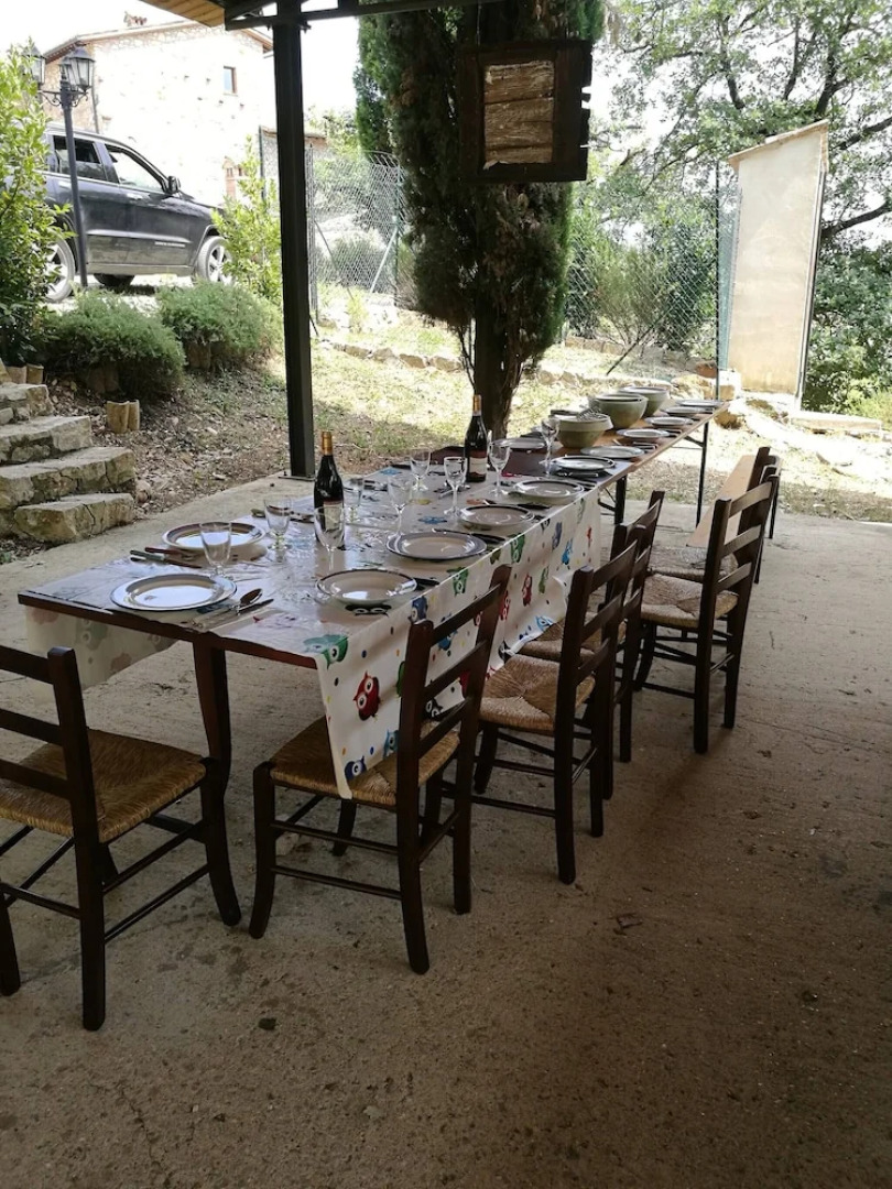 Portion of a Farmhouse With 30 Beds - 4 Apartments and 2 Rooms
