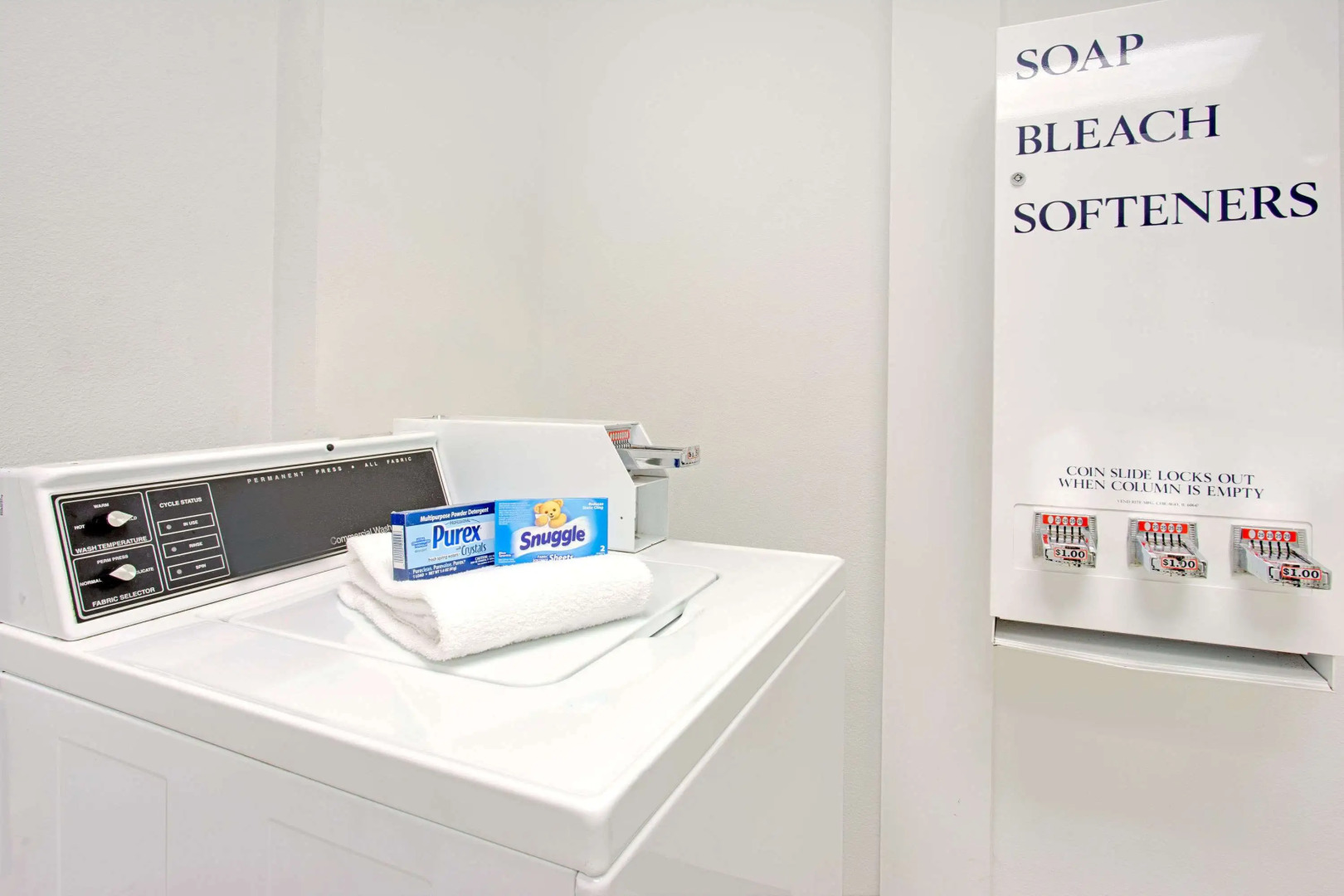 Days Inn & Suites by Wyndham Laurel Near Fort Meade