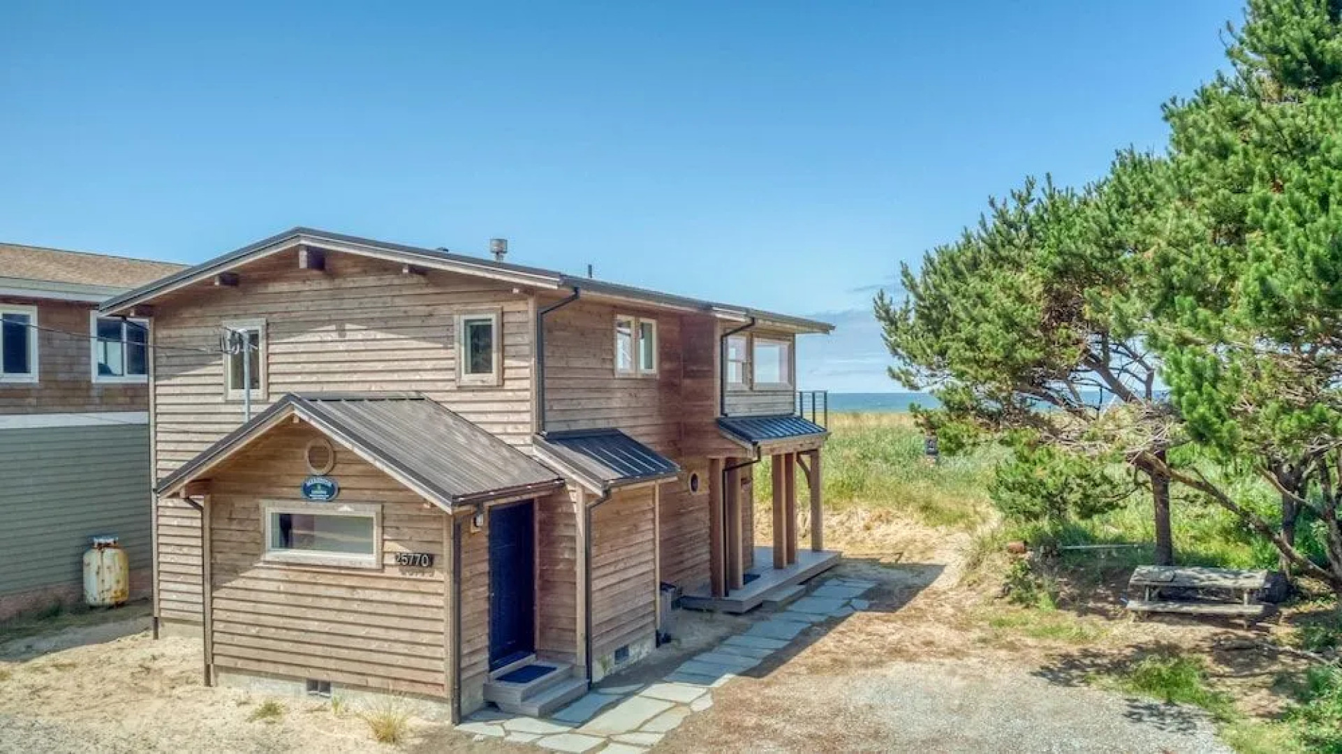 The Nickels Quarters