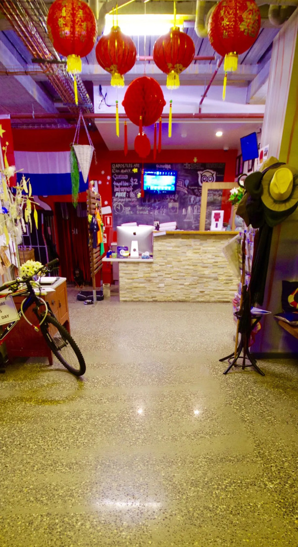 Sow and Piglets Guesthouse - Hostel