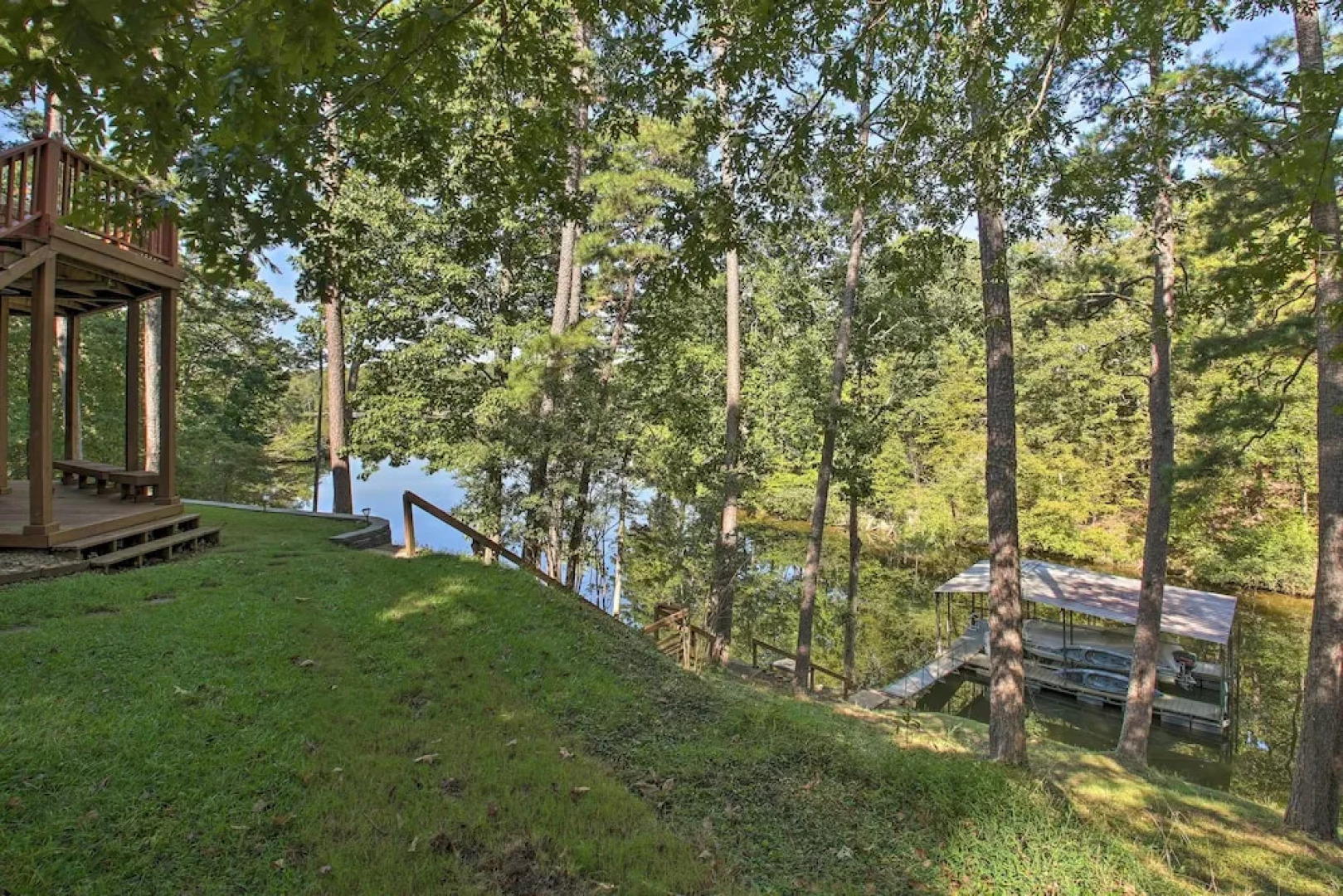 Dock & Kayaks: Lakefront Hot Springs Home