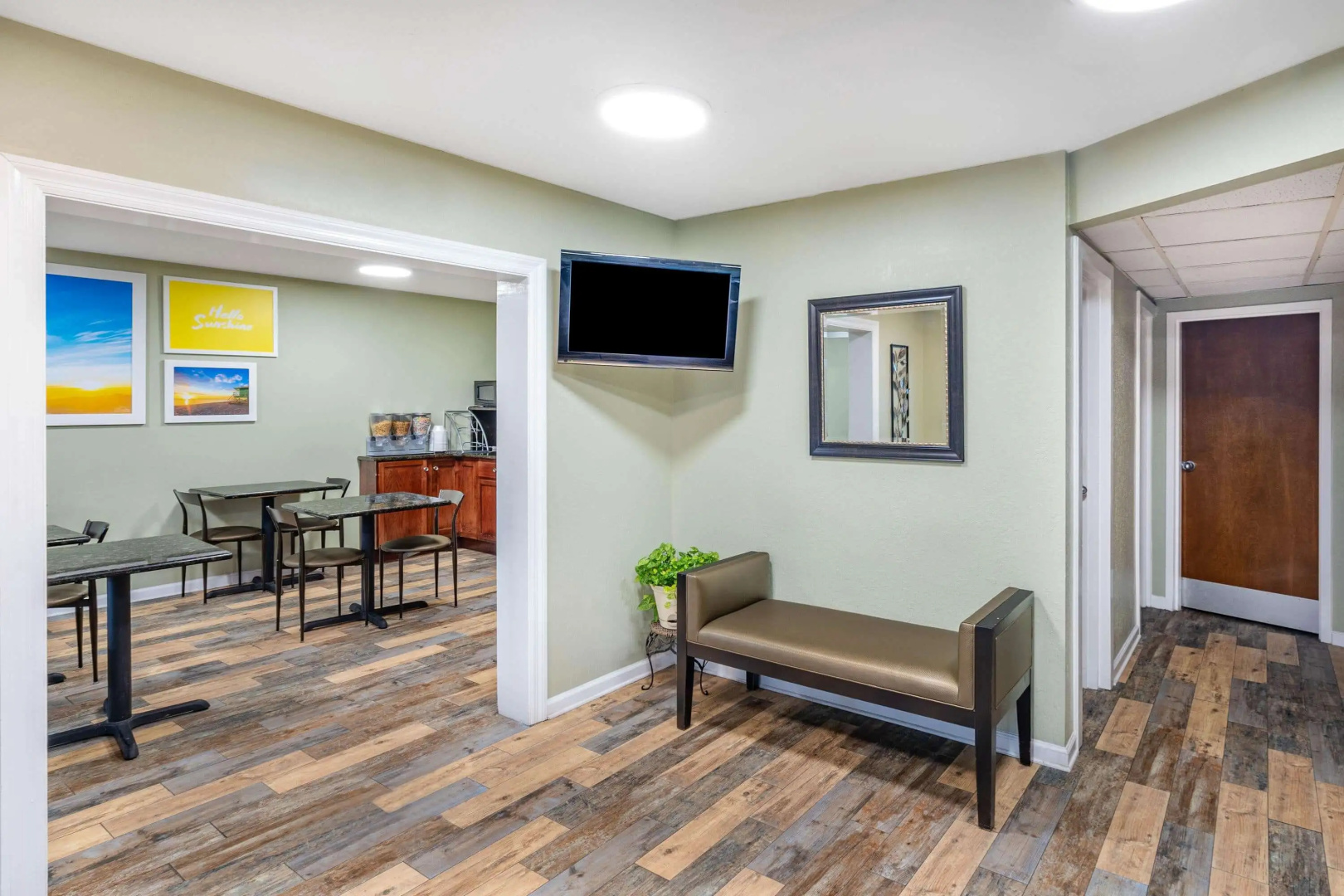 Days Inn by Wyndham Clarksville TN