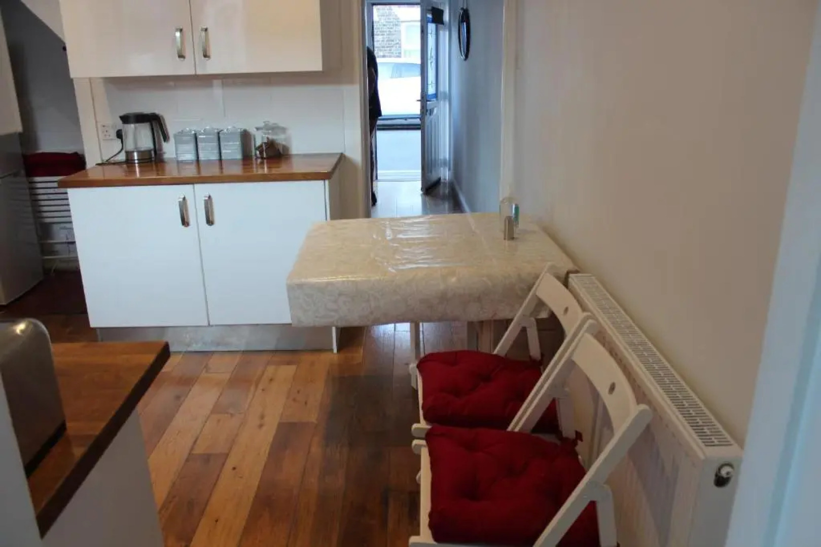 Deal Cottage 5 minutes walk to the beach & Town centre