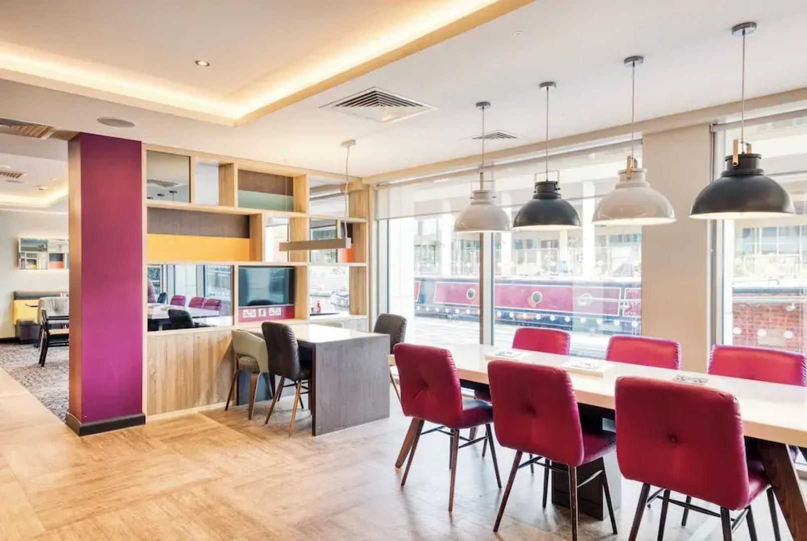 Premier Inn Banbury Town Centre (Castle Quay)