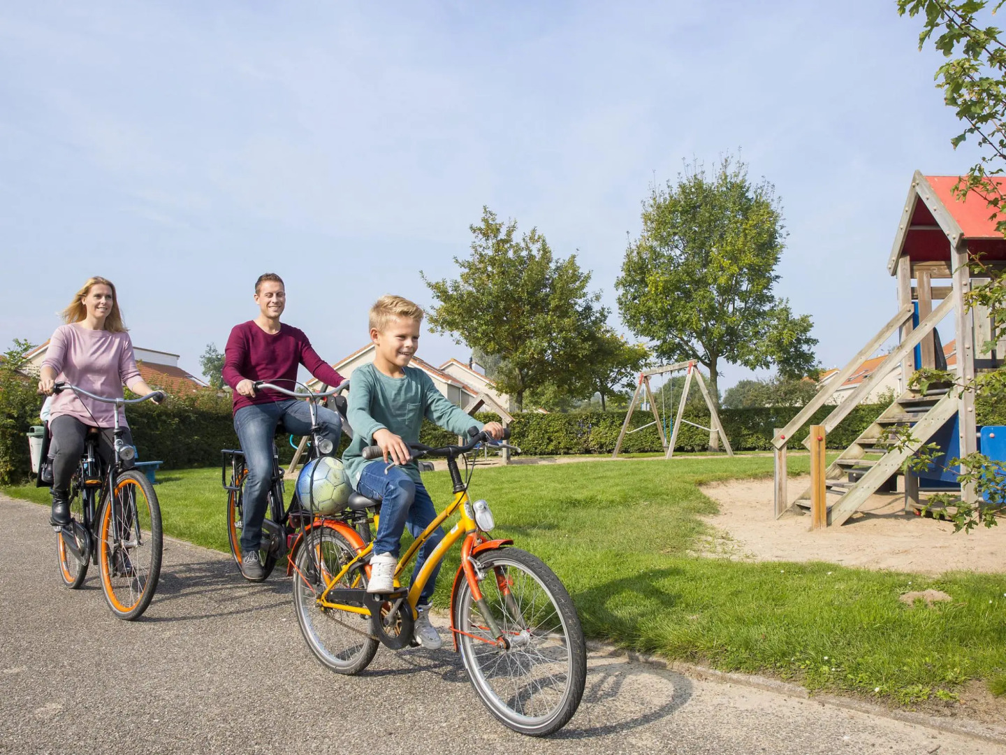 Beachside Bungalow Near Beach