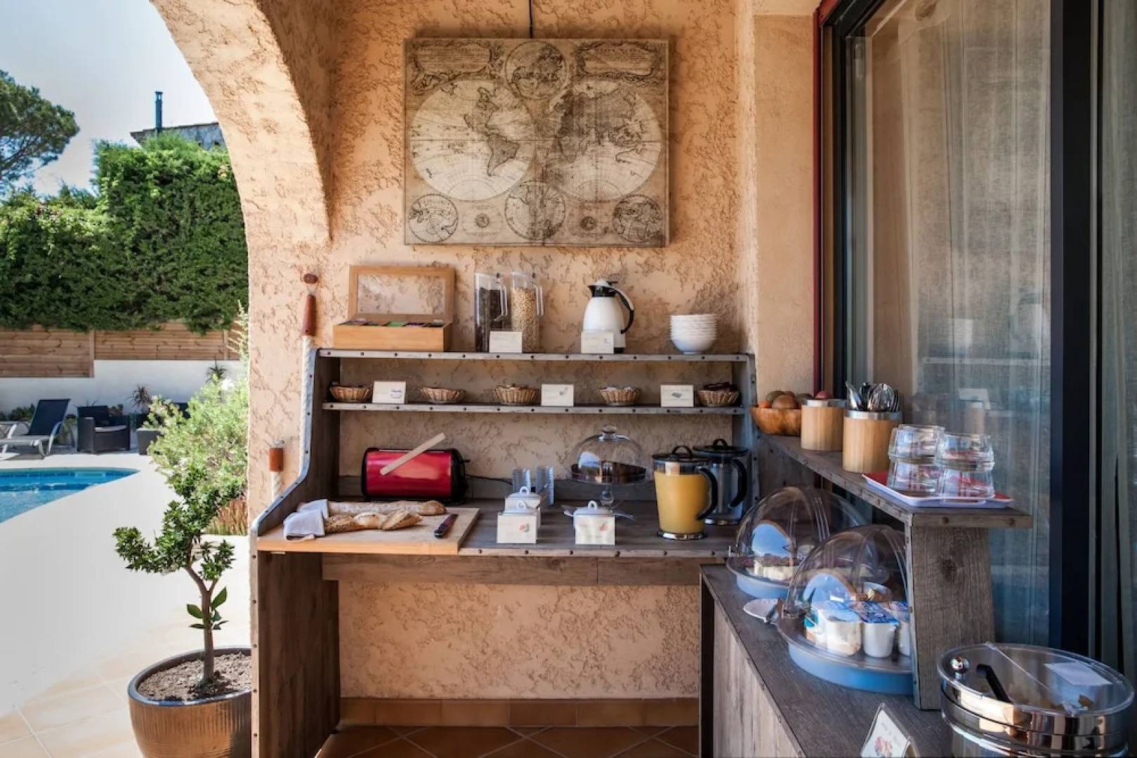 La Demeure Insoupconnée