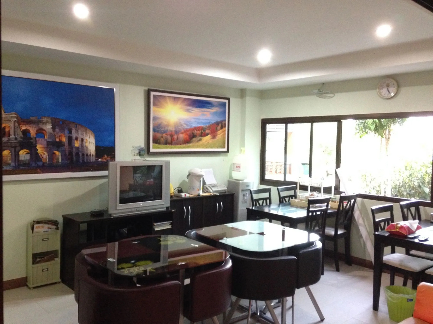 Banlanna Services Apartment