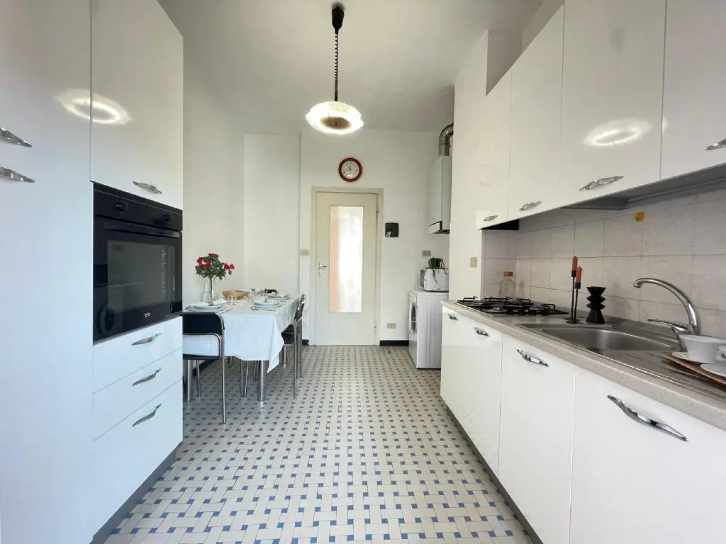 Piazza Doria 3 e 4 Locali Di fronte al Mare