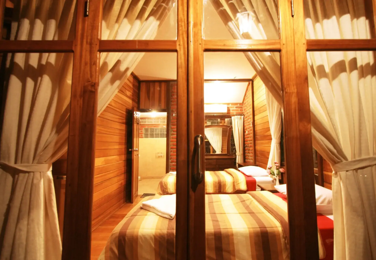 Jambuluwuk Convention Hall & Resort Puncak