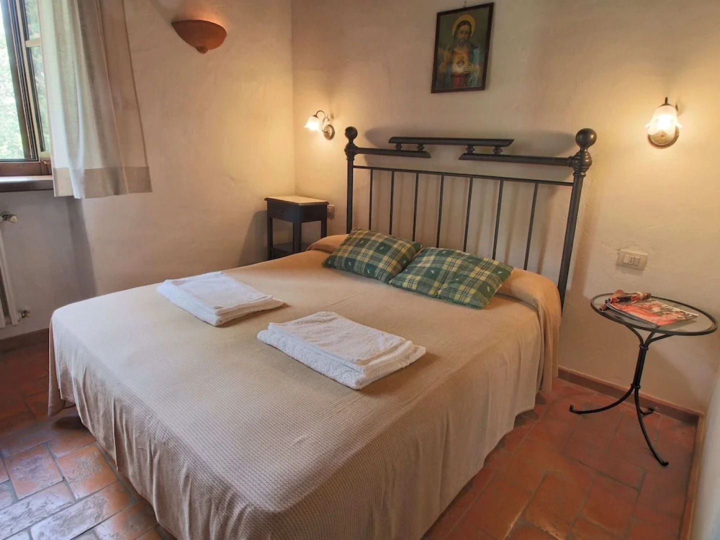 Farmhouse in Proceno With Pool Views